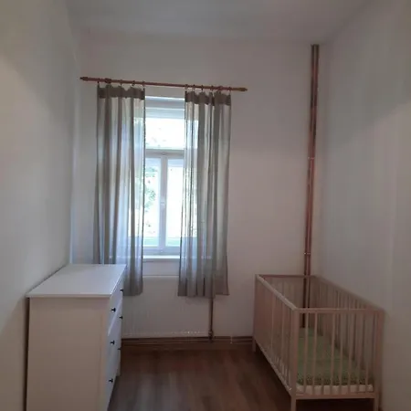 Apartmany Janska Lägenhet *